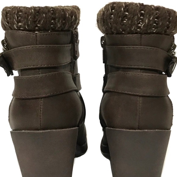 NWT Strappy Sweater Cuff Chunky Heel Ankle Boots - Picture 12 of 16